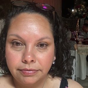 Meet your Posher, Celia